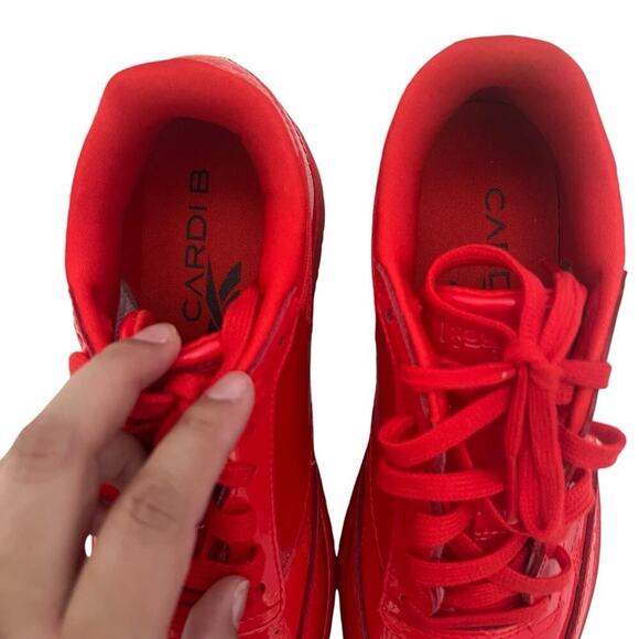 Reebok Women's Cardi Club C Double Low Tops Red Size 8 Street Wear Collaboration - Picture 9 of 11